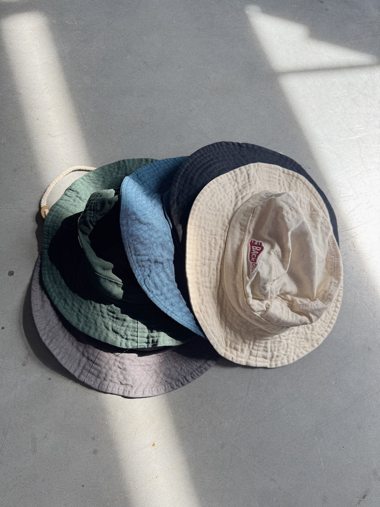 Back bucket hat