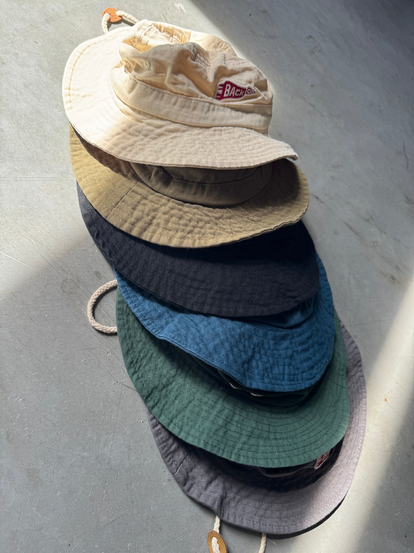 Back bucket hat
